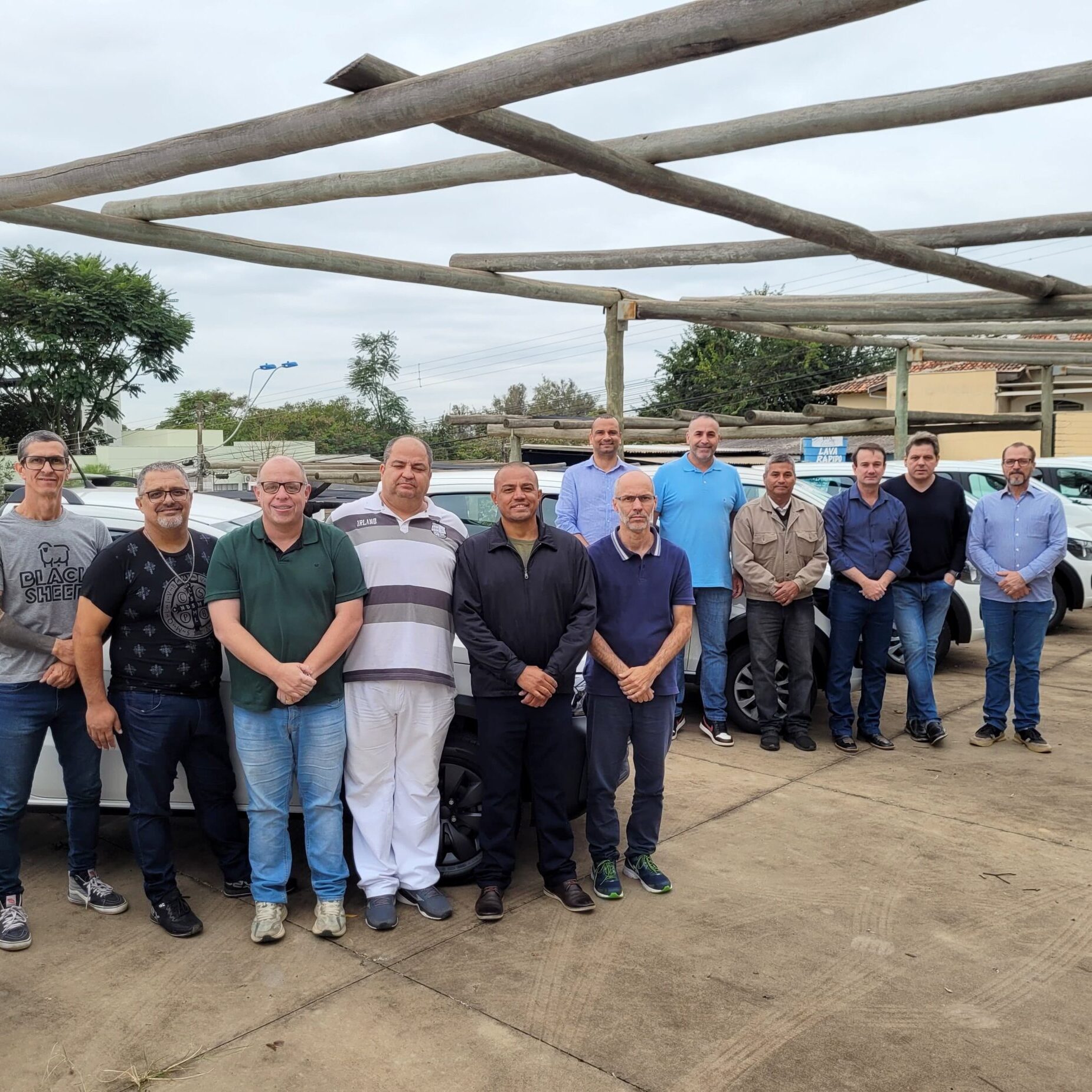 03-07-Frota (Veiculos) - PRIMEIRA Novos carros foram apresentados na tarde desta quinta-feira (3), com a presença do prefeito Thiago Silva, do vice Giuliano Antonelli, e dos vereadores - foto: Daniella Oliveira