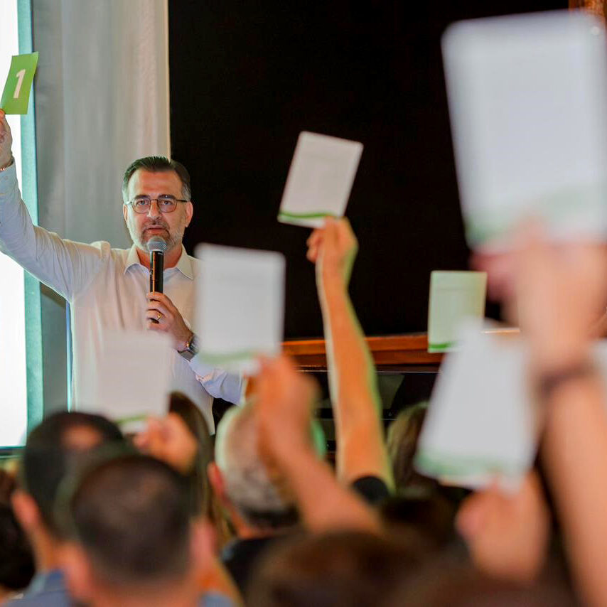 Sergio Gentilin em assembleia. CRÉDITO: Seis2