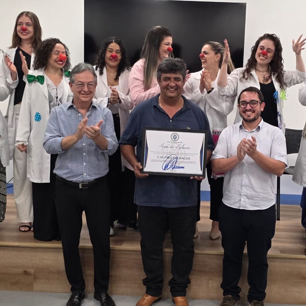Homenagem reconhece trabalho voluntário com pacientes da Santa Casa de Piracicaba e idosos do Lar dos Velhinhos