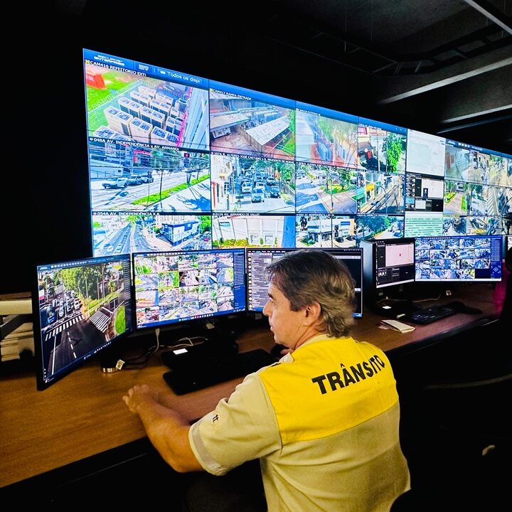 O sistema de videomonitoramento urbano passou a ser utilizado como ferramenta estratégica para diminuir as mortes no trânsito