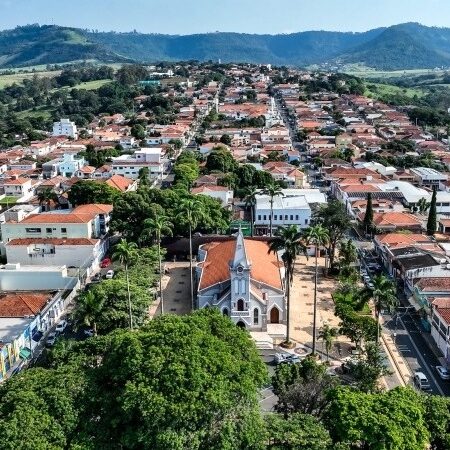 O fluxo de visitantes é fruto de um calendário diversificado de eventos esportivos, culturais, gastronômicos, religiosos e de turismo de aventura - foto: Divulgação