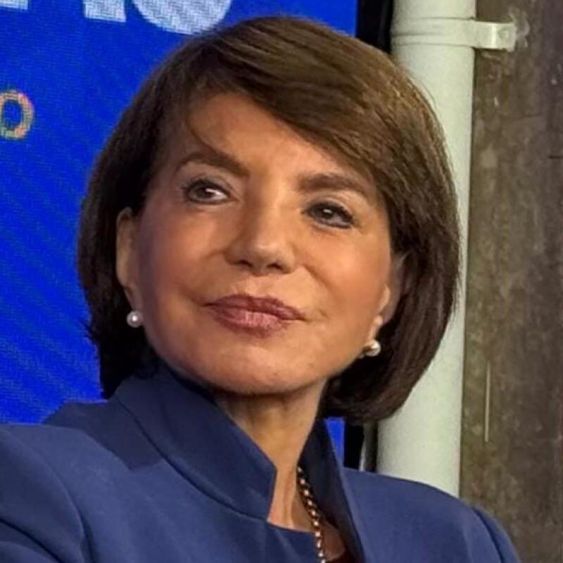 Para Bebel, o povo português reafirmou a democracia e os valores da solidariedade entre os povos, derrotando o candidato que pregava a xenofobia e a violência. CRÉDITO: Divulgação