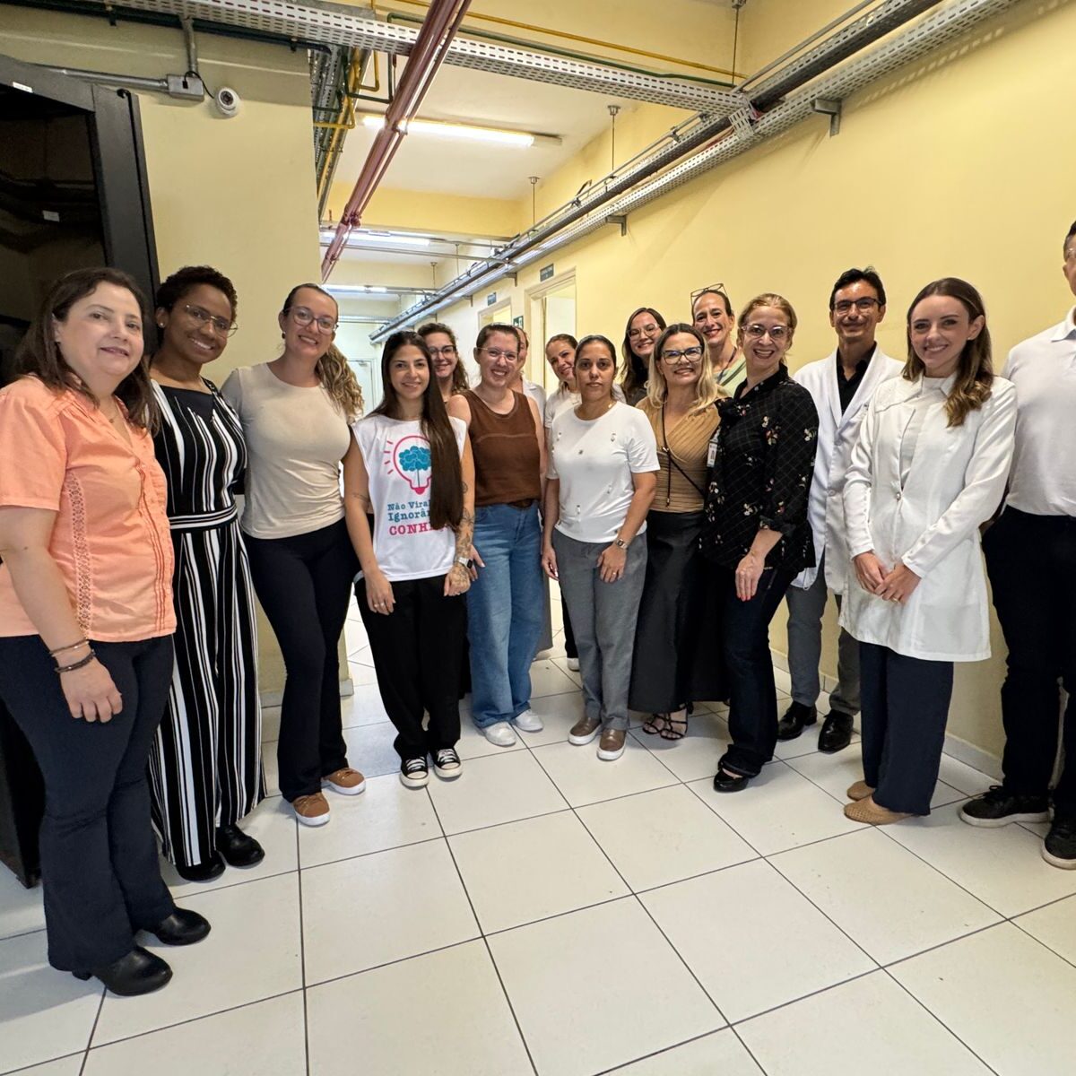 Equipe que participou da capacitação para implantação do contraceptivo