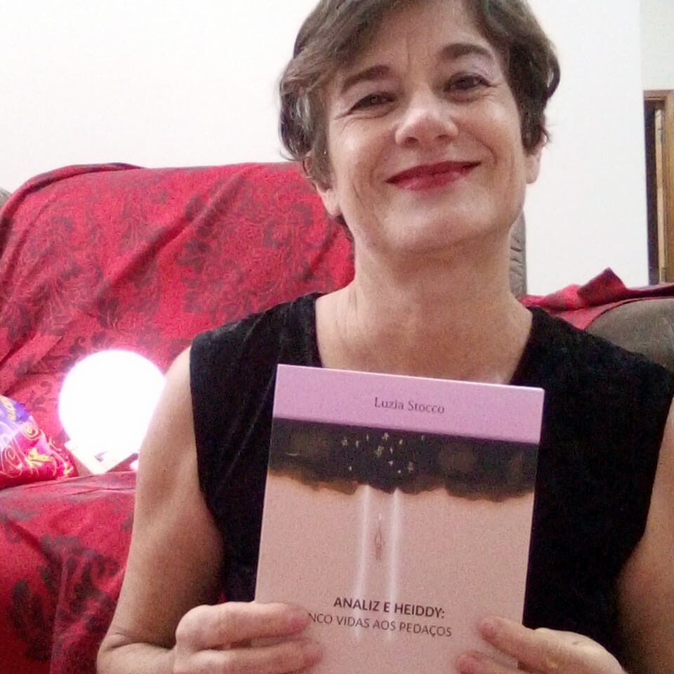 12-08-LuizaStocco (livro) Restaurante Espaço Amora , em São Pedro, vai receber escritora e músicos da cidade em seu jardim