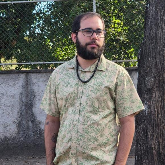 Morador de Piracicaba, o escritor Julio Domingues Alves vai lançar seu primeiro livro na Biblioteca Municipal. CRÉDITO: Divulgação