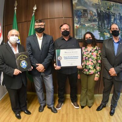 Homenagem Passe Moção de aplausos foi entregue em solenidade na quinta-feira (9) - CRÉDITO: Guilherme Leite