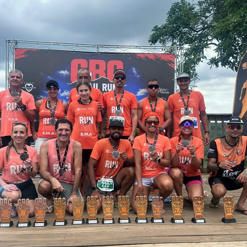 Os atletas fazem parte da Equipe Municipal de Atletismo (EMA) de São Pedro - Foto: Divulgação