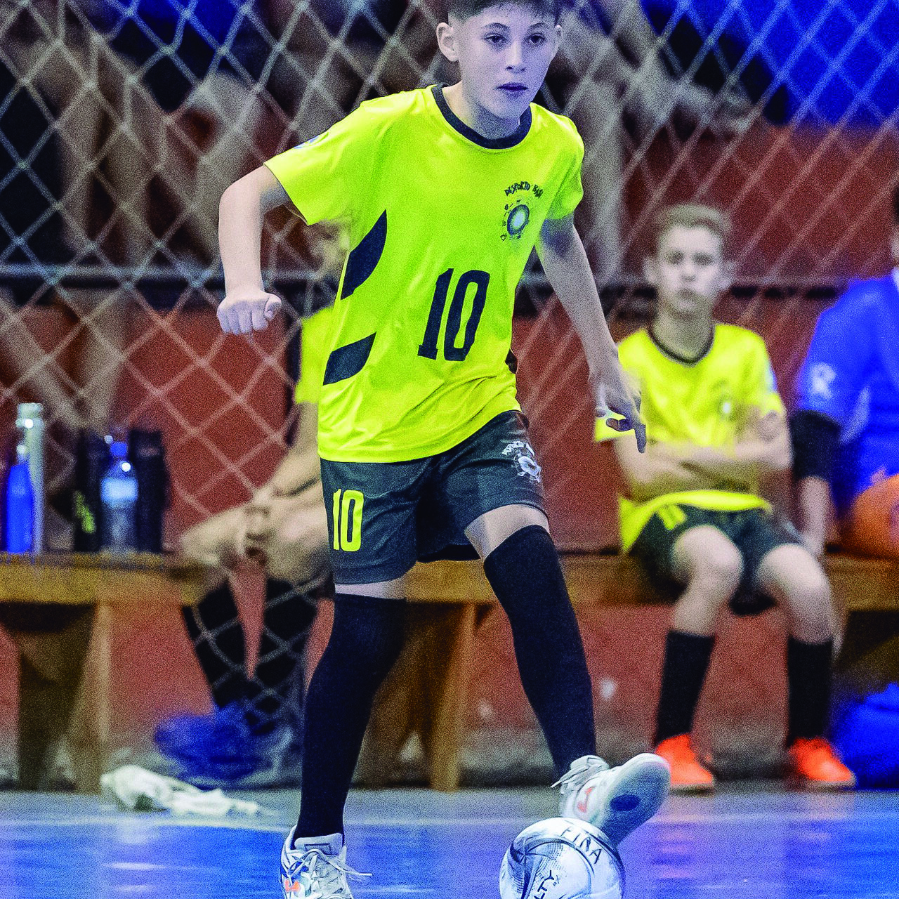 Pedro da Paz, da equipe sub-12, em ação pela Liga Campineira de Futsal. CRÉDITO: Divulgação