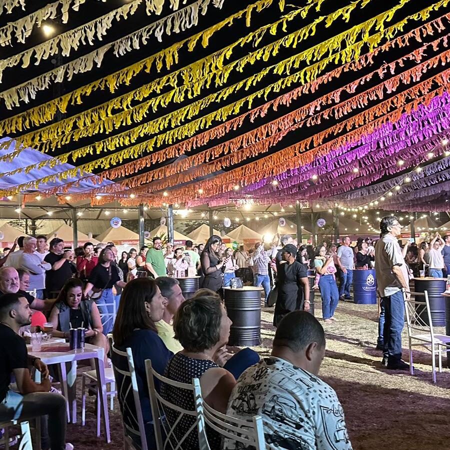 Shows, cervejas artesanais, parede de escalada e stands diversos celebram a gastronomia da região em pratos criados especialmente para o evento - Foto: Divulgação