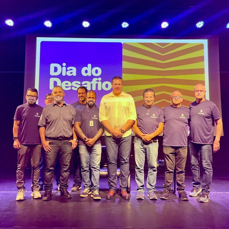 19-05-Dia (Desafio)-1 O lançamento do Dia do Desafio contou com a presença do secretário-executivo de Esportes, Claudinei Arruda, além de coordenadores e professores da pasta - foto: Divulgação