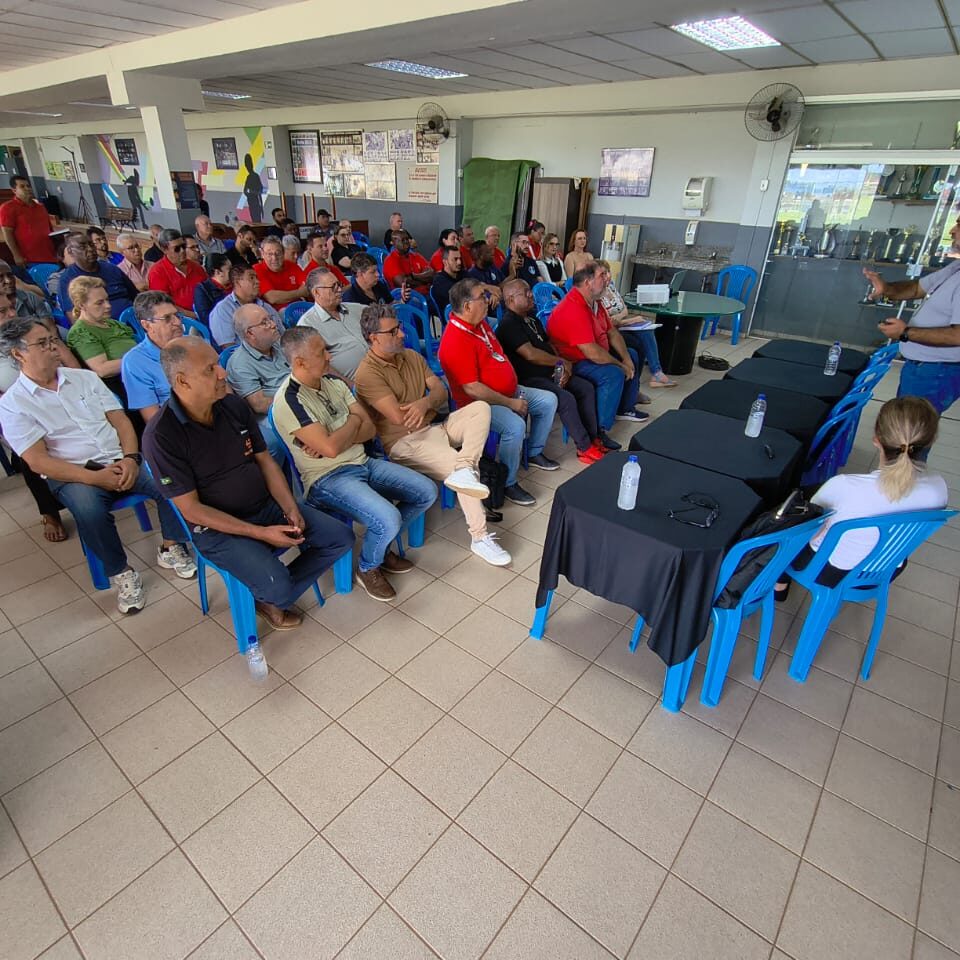 Na reunião do Instituto Sindical foram discutidas ações em parceria com o Cerest e o Centro de Zoonoses. CRÉDITO: Divulgação