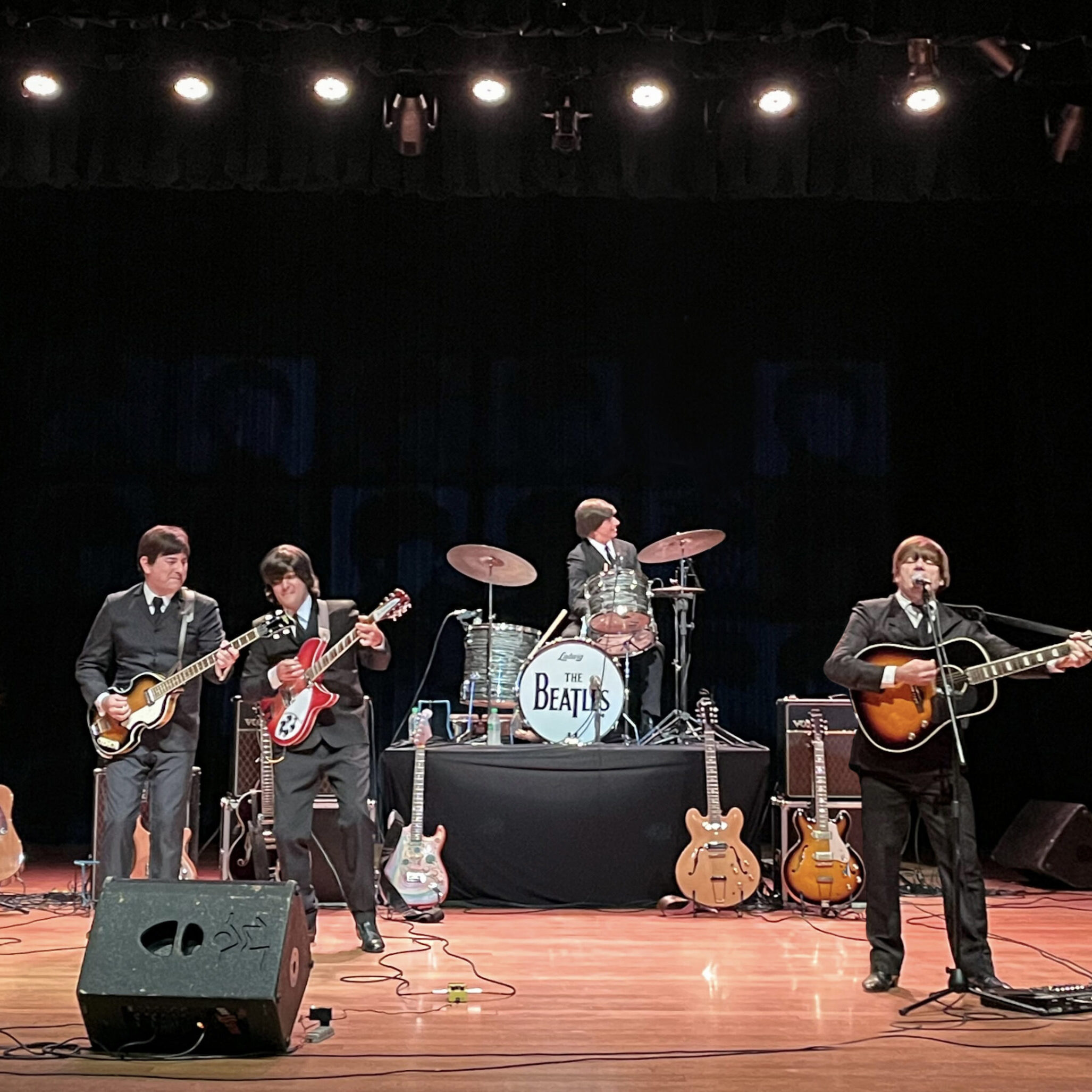 A Banda Beatles 4Ever se apresenta no São Pedro Thermas Resort em agosto - foto: Divulgação