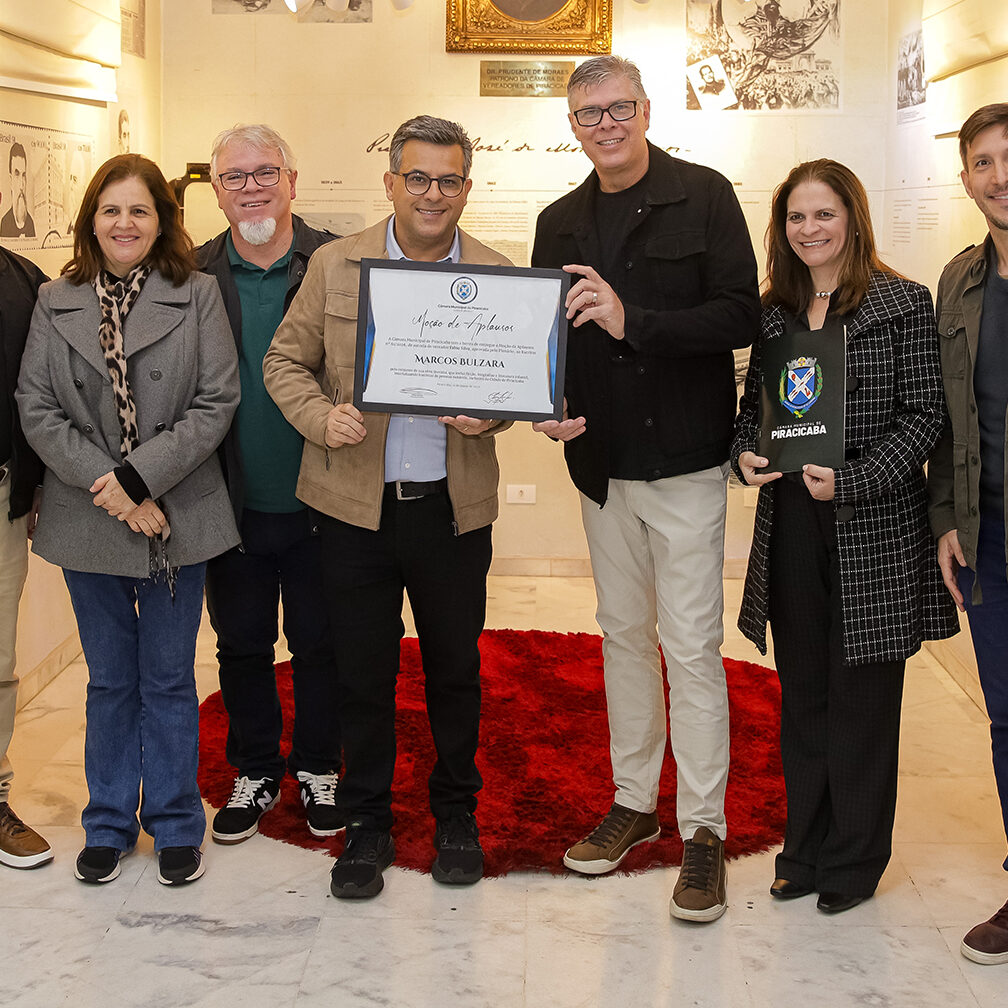 Fábio Silva (Republicanos) é autor da homenagem, que destacou a trajetória de Marcos Bulzara na ficção, biografias e literatura infantil
