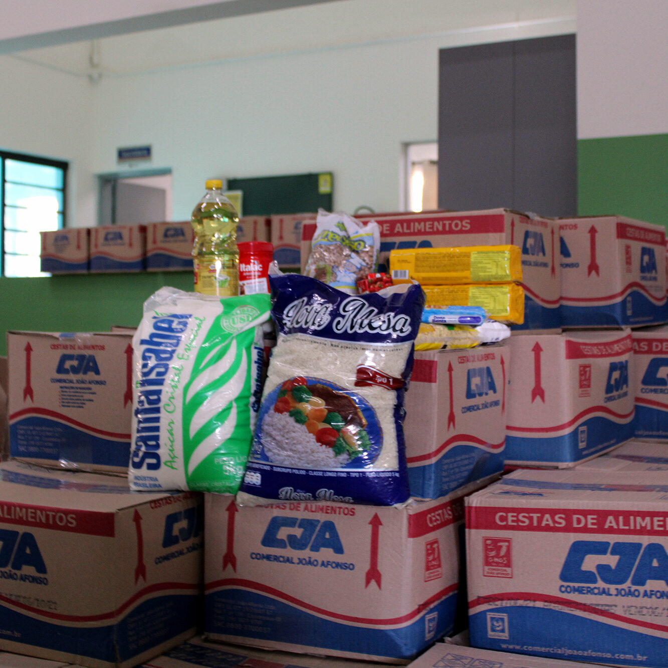 Na 11ª entrega do ano, são 4.213 kits disponíveis para distribuição que acontece de terça a quinta-feira Na 11ª entrega do ano, são 4.213 kits disponíveis para distribuição que acontece de terça a quinta-feira